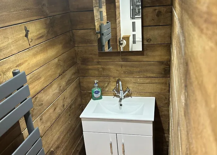 Aiskew Annex Apartamento *